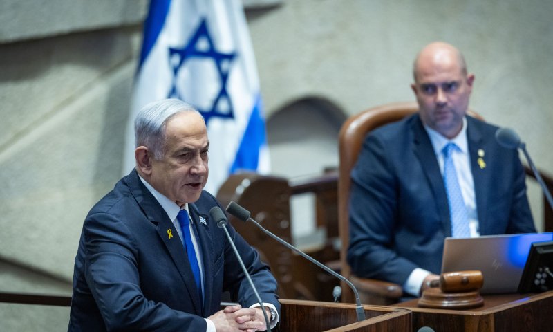 נתניהו בכנסת: "אני לא מוכן להיכנע ולהתקפל"