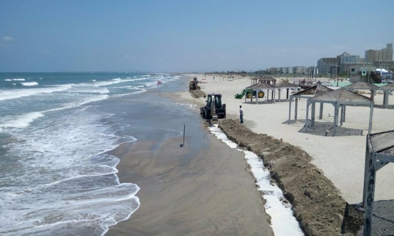 בשל תקלה הנפט נשפך לים; חוף הרחצה נסגר