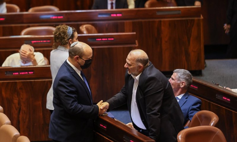 מתיחות שיא בקואליציה: הדרישה החדשה של רע"מ
