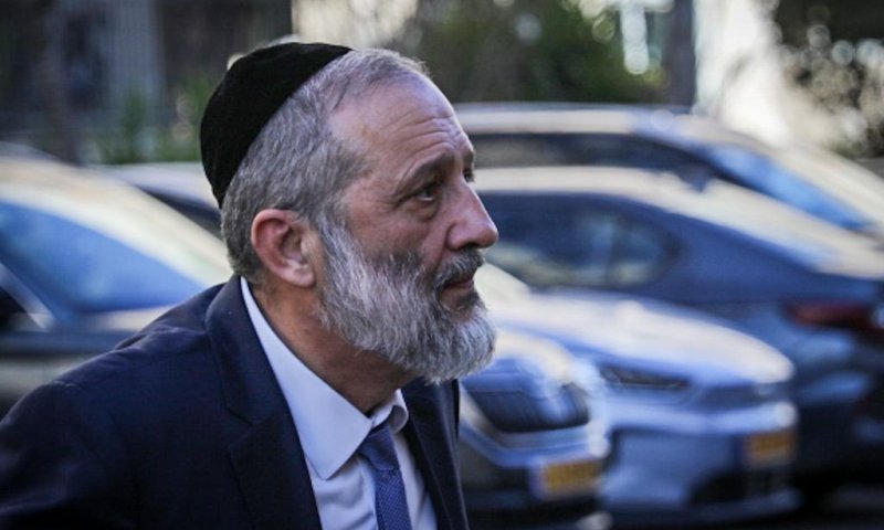 בש"ס מגיבים לפסיקה נגד דרעי: "נפל דבר בישראל"