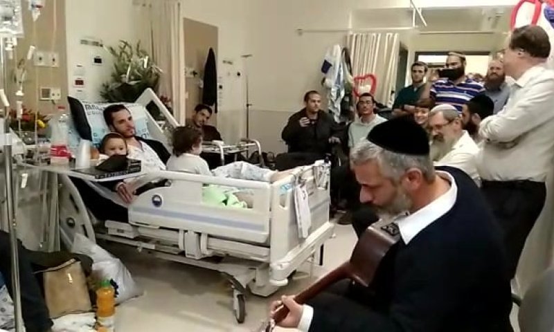 אביתר בנאי ריגש את עמיחי ושירה איש- רן. צפו