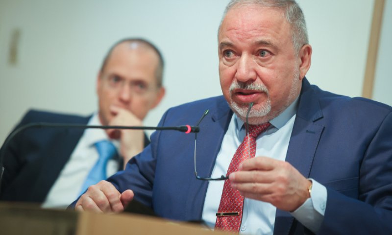 ליברמן תוקף בחריפות: "זה לא הזמן לפוליטיקה"