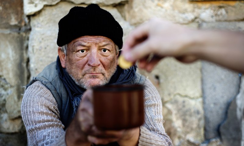 שו"ת: לא לתת כסף לאוספי צדקה רמאים