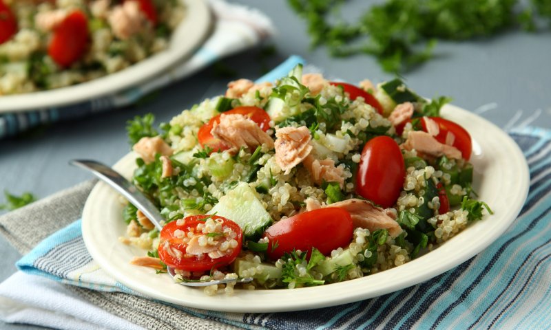 מהיום דיאטה? מתכון לסלט שלא ישאיר אתכם רעבים