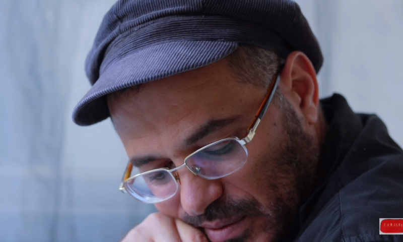 חיבור מרגש: סולן להקת 'המדרגות' שר נתן אלתרמן