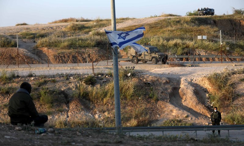 אירוע דריסה במעבר מיתר: המאבטח נפצע באורח קל, הנהג נמלט