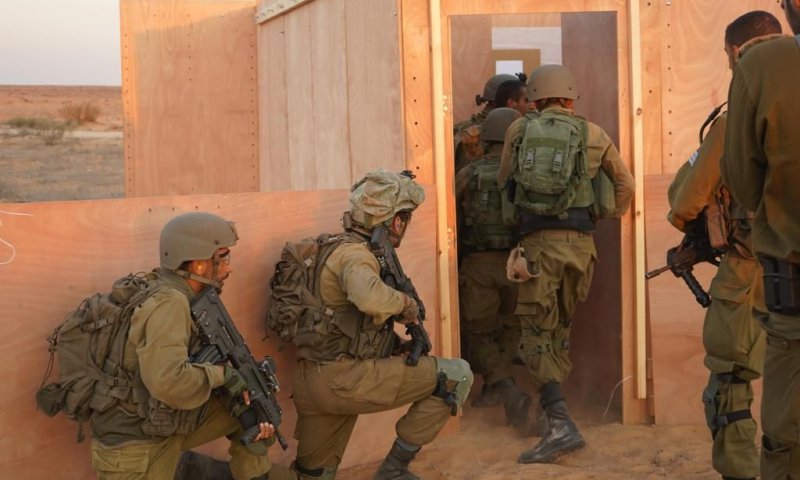 צפו באימונים: חטיבת גולני עוברת מהגנה להתקפה