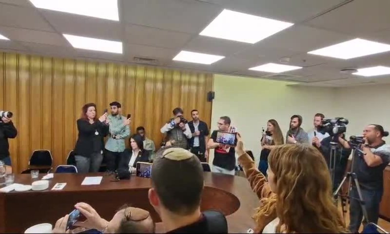 בן דודו של עופר קלדרון צעק על סמוטריץ: "אתה מפקיר חיי אדם"