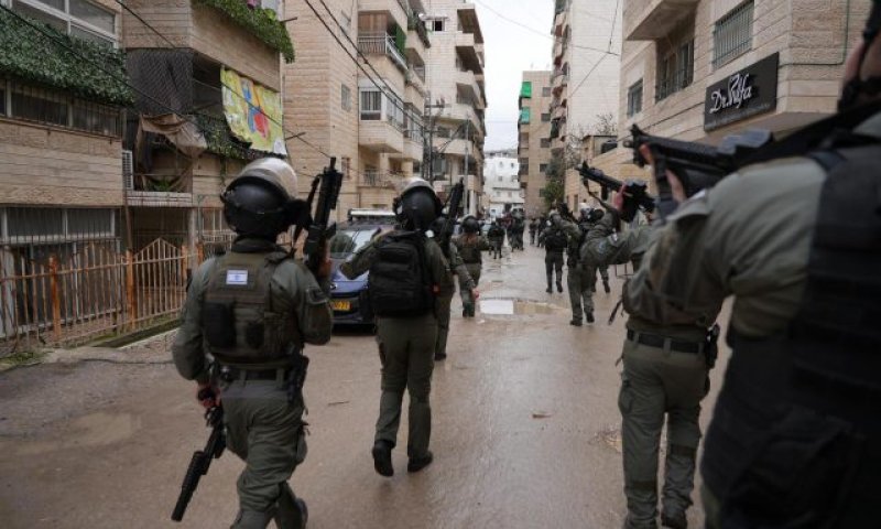 השוטרים פשטו על הכפר: זה מה שהם איתרו שם