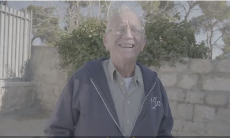 הסרוג שמתנדב לקחת חולים מעזה לישראל. צפו