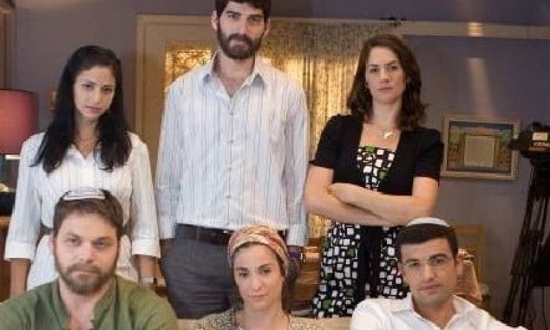 מתי נבין שיוצרי הסדרה "סרוגים" לא עובדים אצלנו?