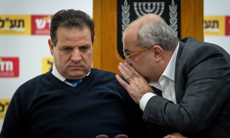 הח"כים הערבים מגיבים לדיווח: 'לא נציל את נתניהו'