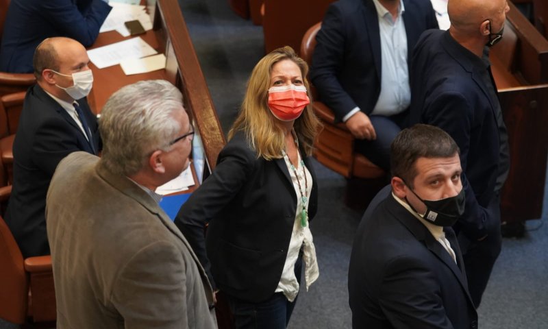 בכיר בכחול לבן: חיימוביץ זמיר ושפע לא יהיו במפלגה