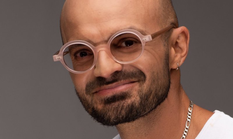 מתוך האלבום החדש: אברהם טל בשיר אהבה מרגש