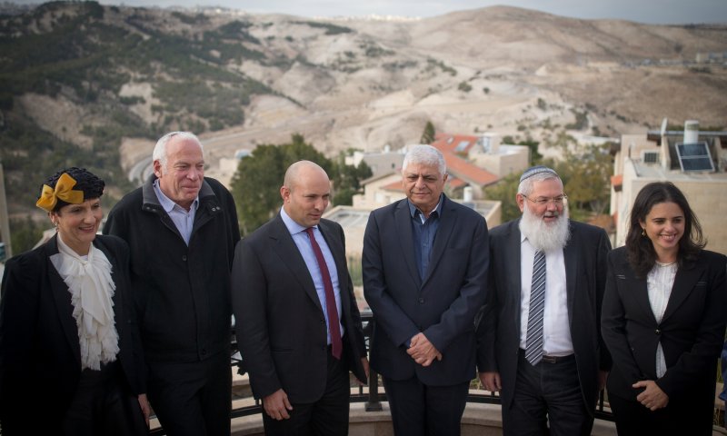 ממשלת ימין? חוק סיפוח מעלה אדומים נדחה לקיץ