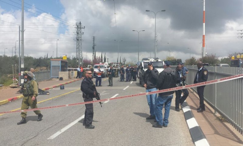 פיגוע דקירה באריאל: ישראלית נפצעה קשה