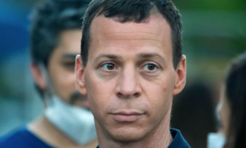 עמית סגל עוקץ: אני המום; לא הכל זה עלילה ושופרות?