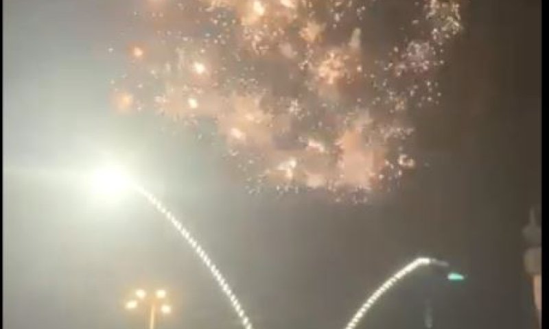 לאחר הפיגוע: זיקוקים וצפירות בחברון הערבית