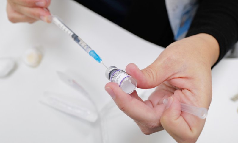 מסתמן: אלו הראשונים שיקבלו את החיסון הרביעי