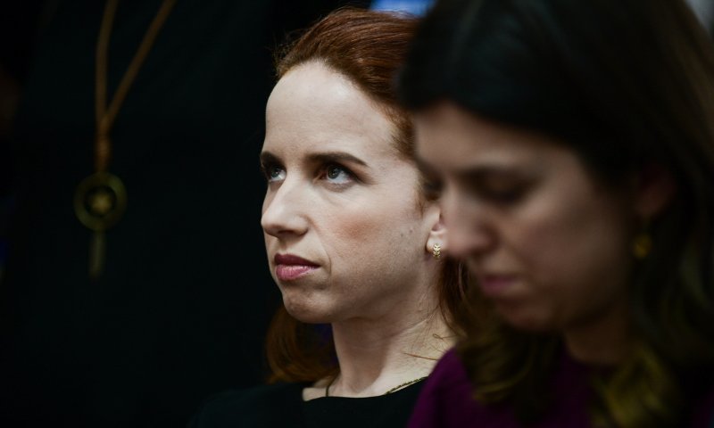 קצין הכנסת הצמיד אבטחה לסתיו שפיר