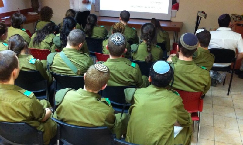 כבוד למגזר: זה לא בגולני, זה בגלי צה"ל