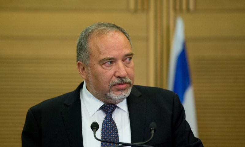 ליברמן: "יש מצב חירום לאומי, קורא לגלות אחריות"