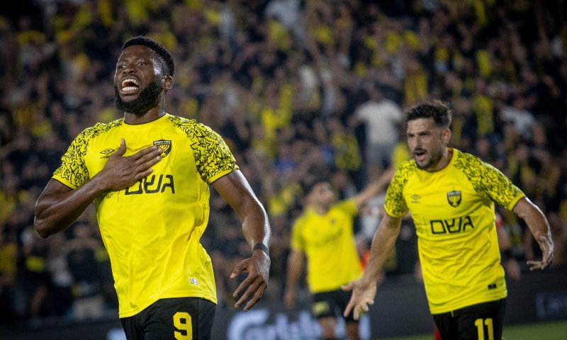 פרשת תצוווה: כששלושים אלף איש צועקים את&nbsp;השם&nbsp;שלך