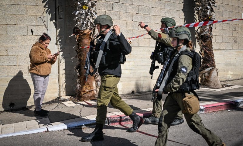 לוחמי מג"ב פשטו על ביתו של המחבל מהפיגוע בחיפה