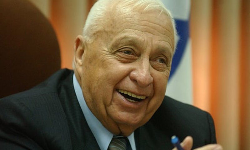 הפוליטיקאים מגיבים: עם ישראל איבד אדם יקר, מנהיג דגול ולוחם נועז