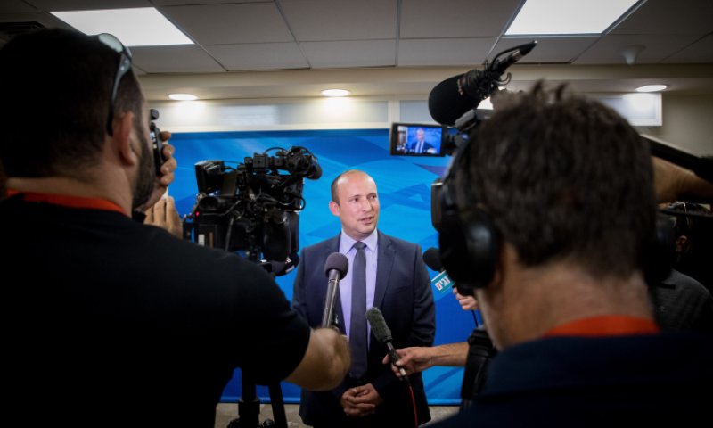 נפתלי תפוס פיקוד | הסיבה שבנט חזר למרכז המפה