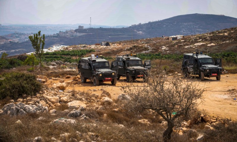 נערי גבעות התעמתו עם המשטרה בעת פינוי ביצהר