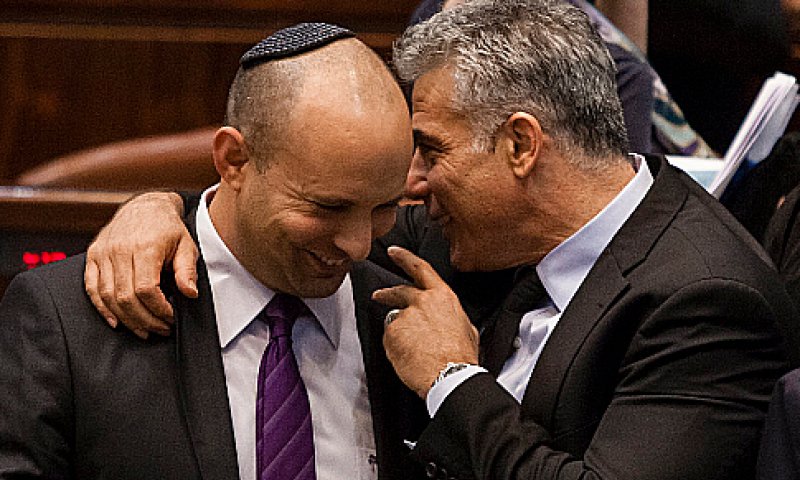 הערכים הכי נצפים בויקיפדיה: לפיד ניצח את בנט