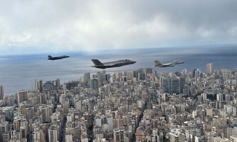 צפו: המטוסים חלפו מעל הלווית נסראללה, המחבלים צווחו בבהלה