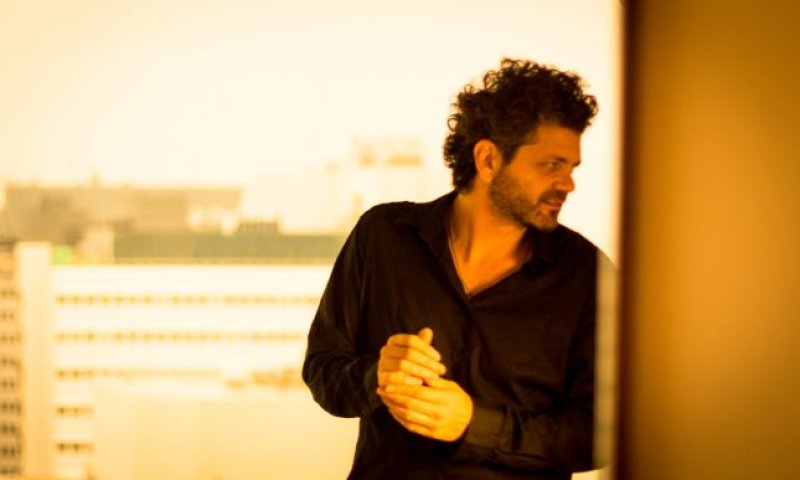 האזינו: האם אמיר דדון שר על אהוד בנאי?