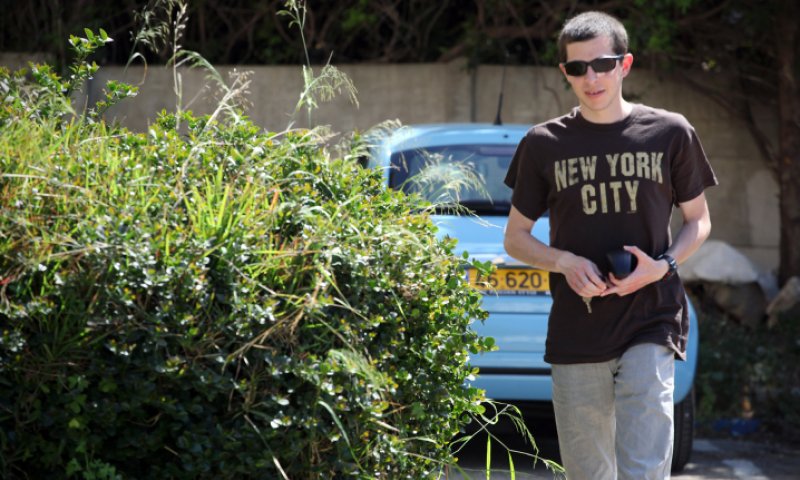 הג'וב החדש של גלעד שליט