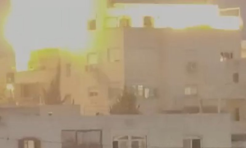 צפו: רגע פיצוץ ביתו של המחבל בחברון