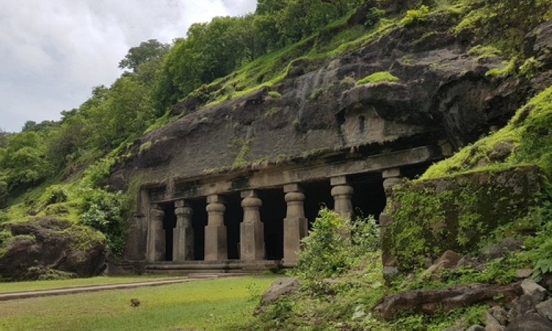 בלי ספרים | מה למדו בבית המדרש של שם ועבר?
