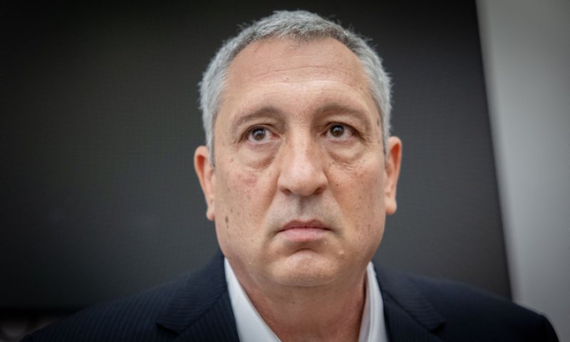 ניר חפץ: "היו אמצעים דרקוניים. היה לי ליל בלהות"