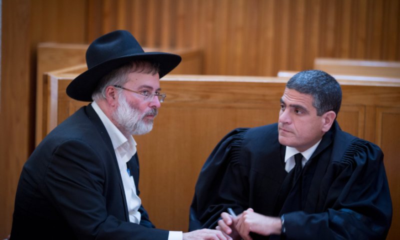 כתב אישום נגד בכירי עיתון "הפלס" על סחיטה באיומים