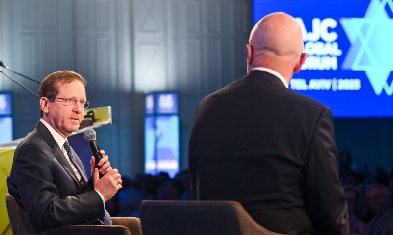 הרצוג: "ימים קריטיים, עם ישראל רוצה הסכמה"