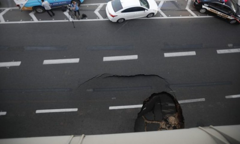 תיעוד דרמטי: כך נראה הרגע שבו נפער הבולען בת"א