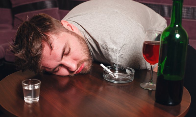 בית הדין חייב אלכוהוליסט להתגרש לאלתר