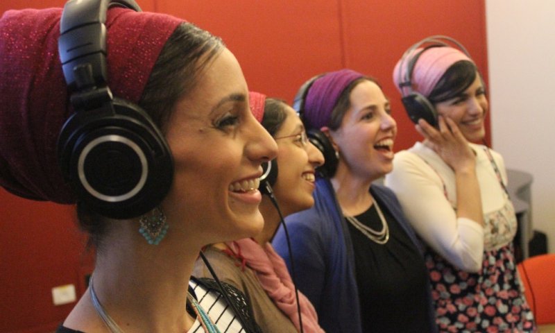 שפתי תפתח: סינגל חדש ללהקת הלל &bull; לנשים בלבד