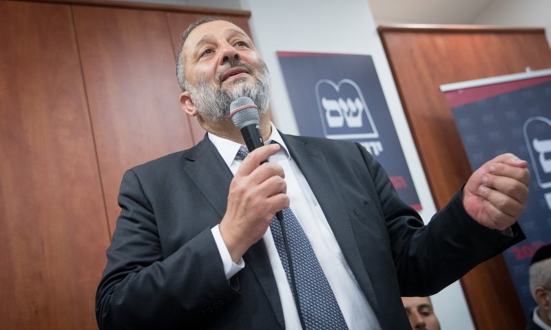 דרעי עורר את זעמם של לפיד וליברמן