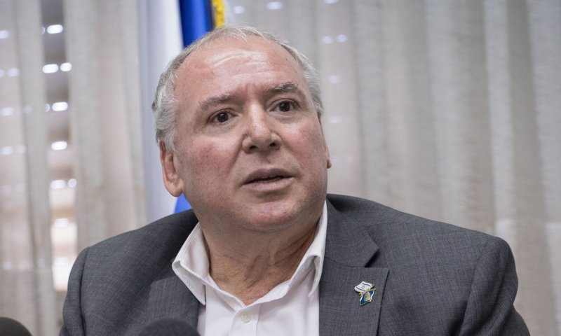 דודי אמסלם מכחיש את הדיווחים: 'לא תפרידו בינינו'