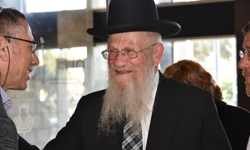 בשידור ישיר: אזכרת שבעה לפטירת הרב הדרי זצ"ל