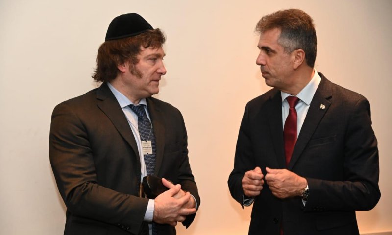 לפני ההשבעה: מיליי נפגש עם משפחות החטופים