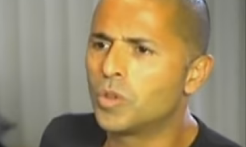 הסטנדאפיסט נגד עמיר פרץ: במקומו הייתי שותק