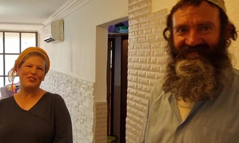 צפו: עם 9 ילדים מיצהר עברו להצטופף בדירה בלוד