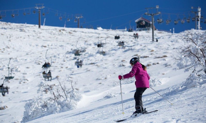 הגיע זמן הסקי: עונת חורף עשירה במשקעים בחרמון